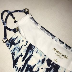 Blue splatter bottoms never worn